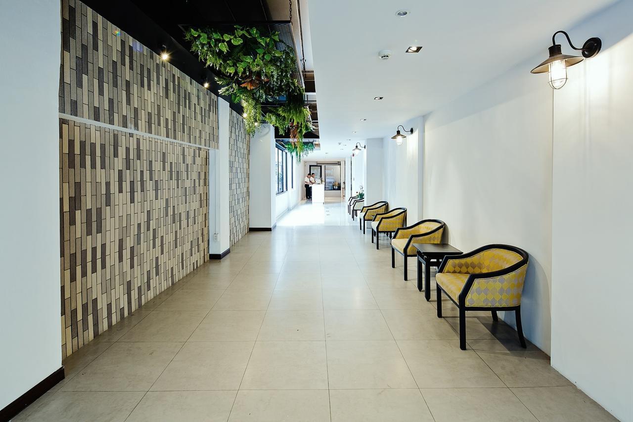 Three Sukhumvit Hotel - Sha Plus Certified Bangkok Exterior foto